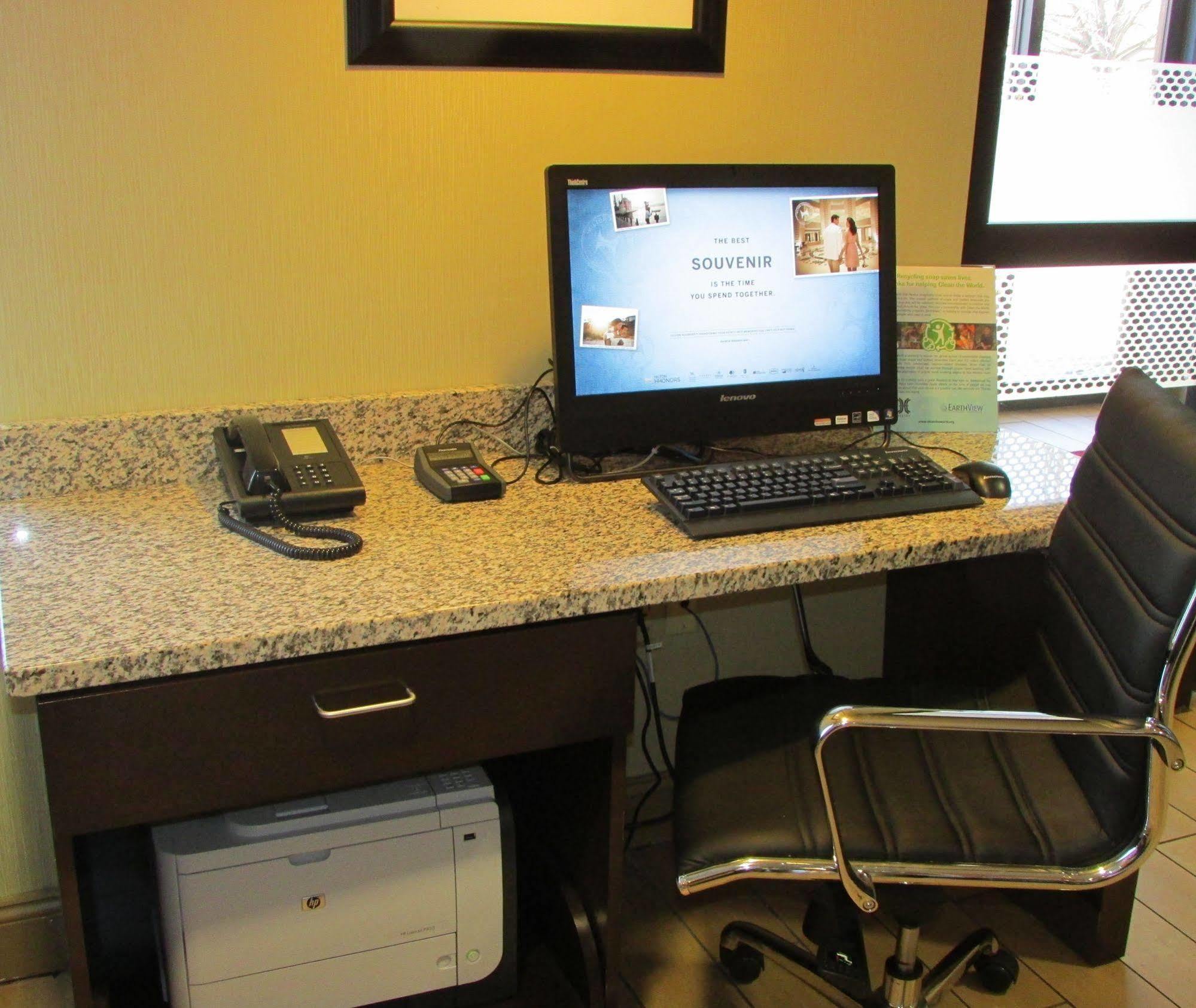 Hampton Inn Danville Ngoại thất bức ảnh